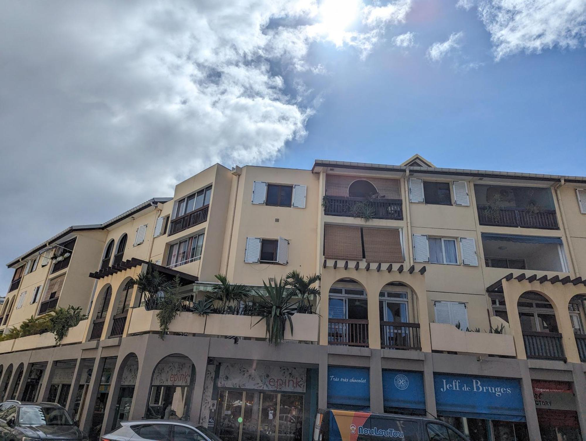 Appartement Cap Saint Gilles - T3 Vue Sur Le Port Extérieur photo