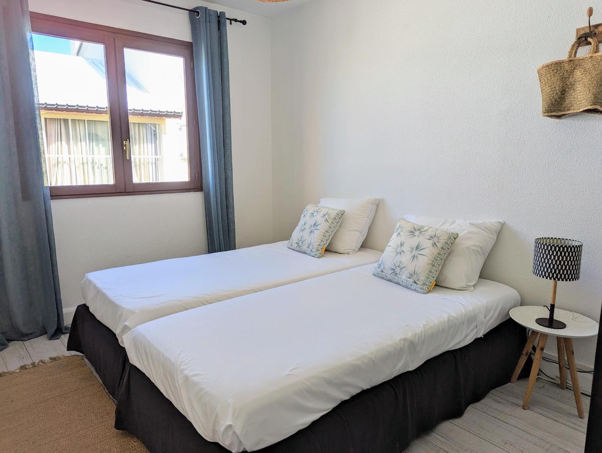 Appartement Cap Saint Gilles - T3 Vue Sur Le Port Extérieur photo